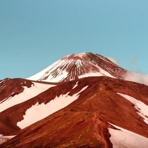 Bir Dağ Gibi Nefes Almak / Breathing Like a Mountain (Turkish)